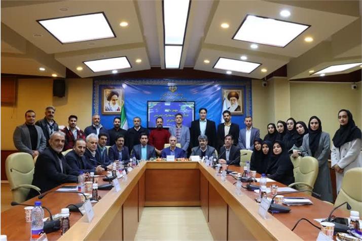 مجمع سالیانه هیأت آمادگی جسمانی و تندرستی استان قم با حضور حسن سلطانی، مدیرکل ورزش و جوانان، گواری، رئیس فدراسیون